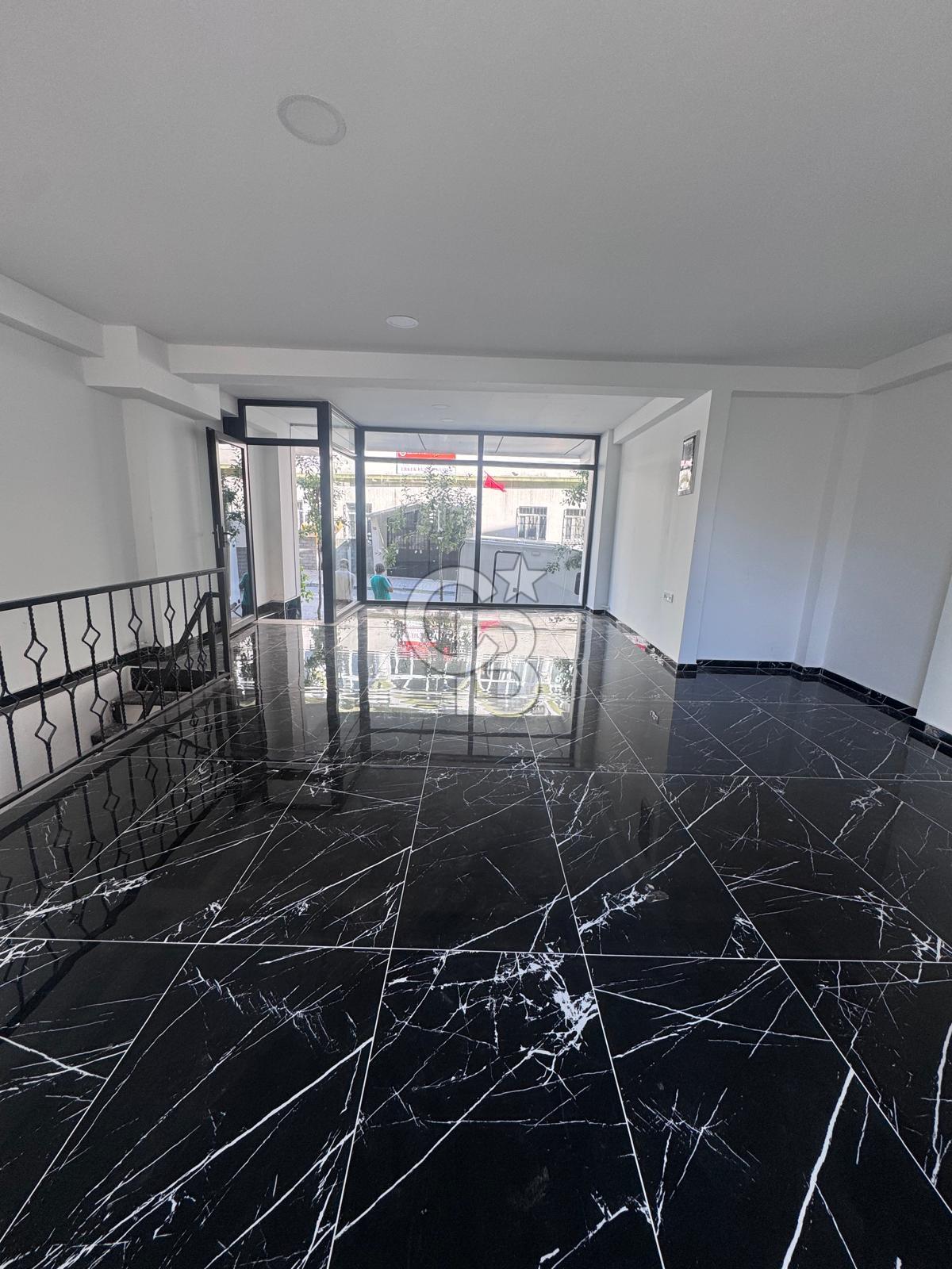 ARNAVUTKÖY ANADOLU MAHALLESİ SATILIK 100 m2 2 KATLI DÜKKAN