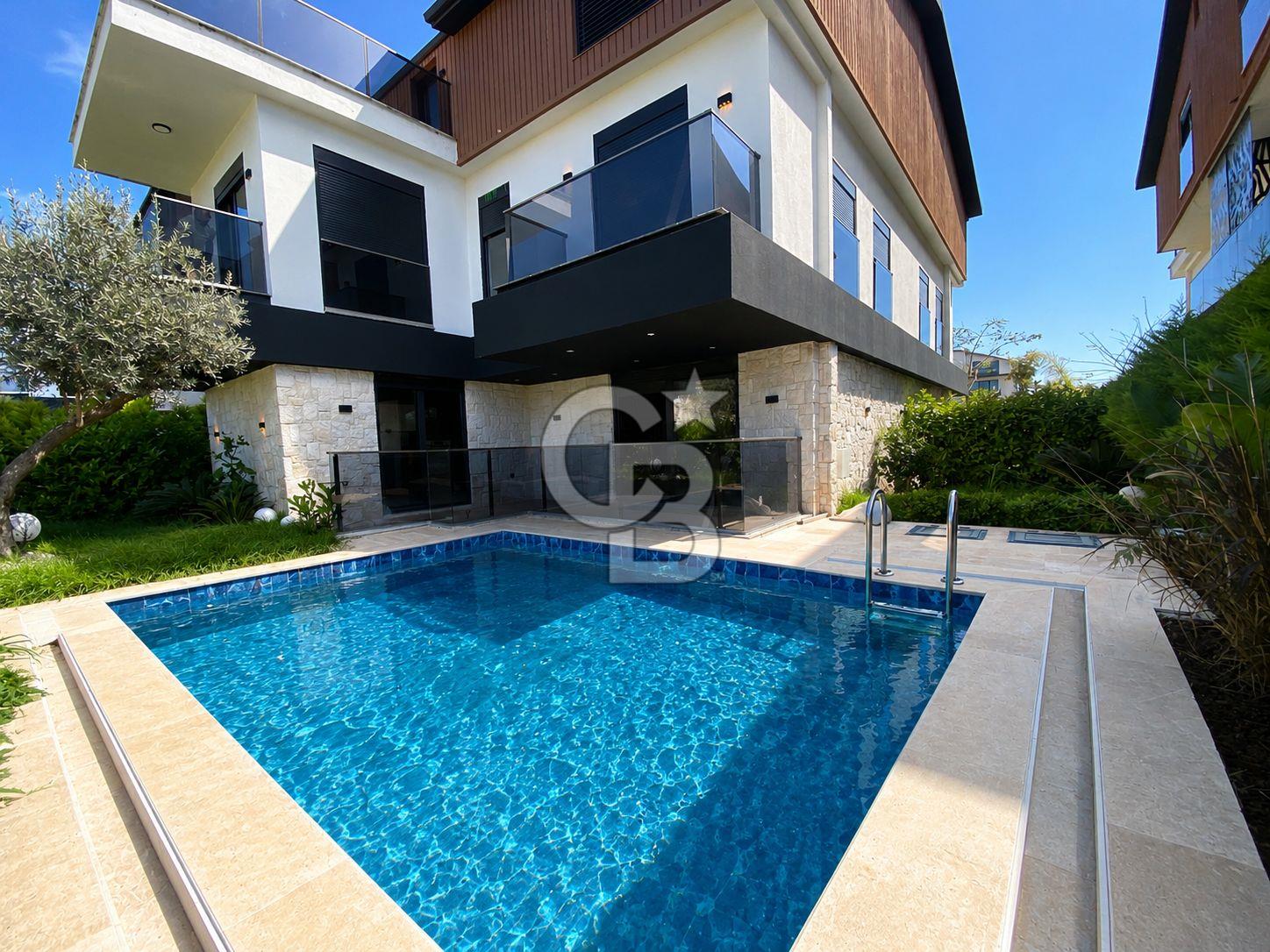 BELEK'DE TURİZM CADDESİ YAKINI 5+1 MÜSTAKİL HAVUZLU SATILIK VİLLA