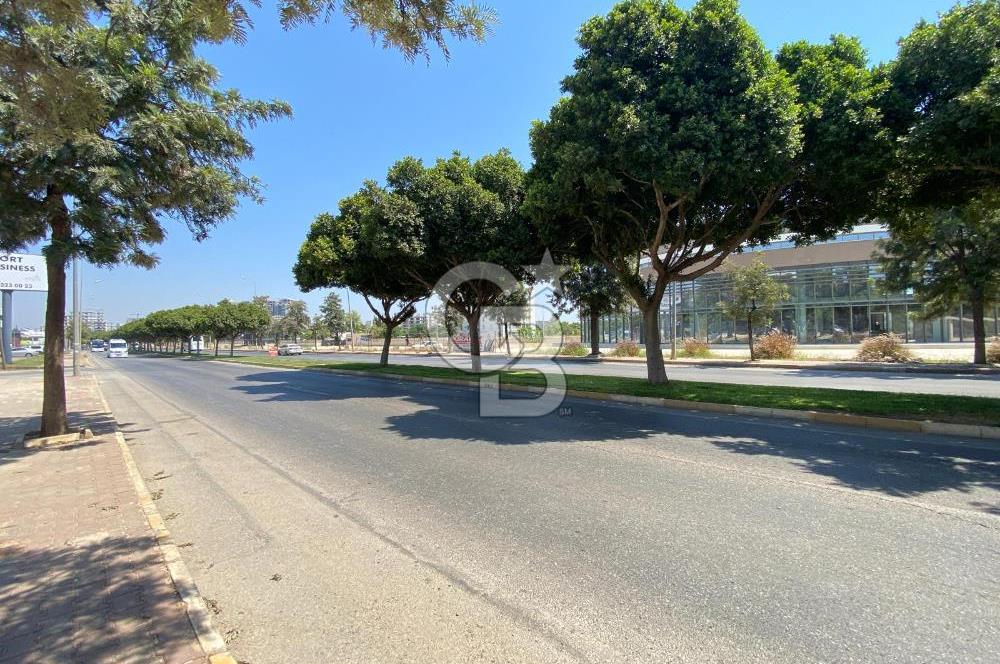 KARDEŞKENTLER CADDESİ ÜZERİNDE KİRALIK 80 M2 KİRALIK OFİS