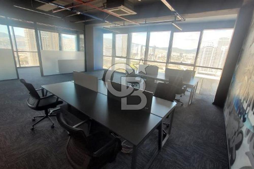 Megapol Çarşı Kule'de 224 m2 Kiralık Köşe Konum Ofis