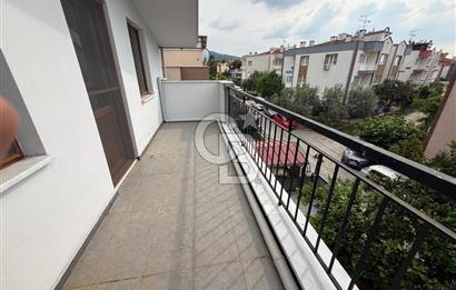 Yunusemre Güzelyurt Mah. Satılık 4+1 Lüks Tripleks Villa