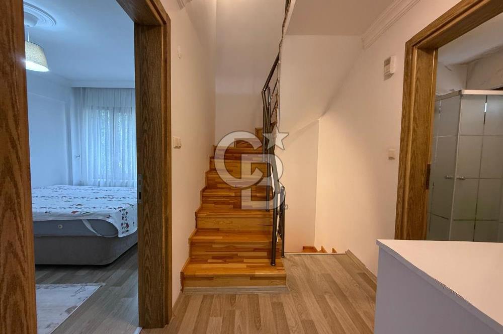 Yunusemre Güzelyurt Mah. Satılık 4+1 Lüks Tripleks Villa
