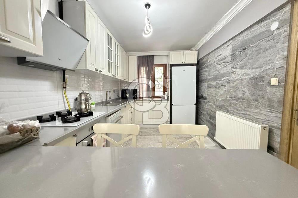 Yunusemre Güzelyurt Mah. Satılık 4+1 Lüks Tripleks Villa