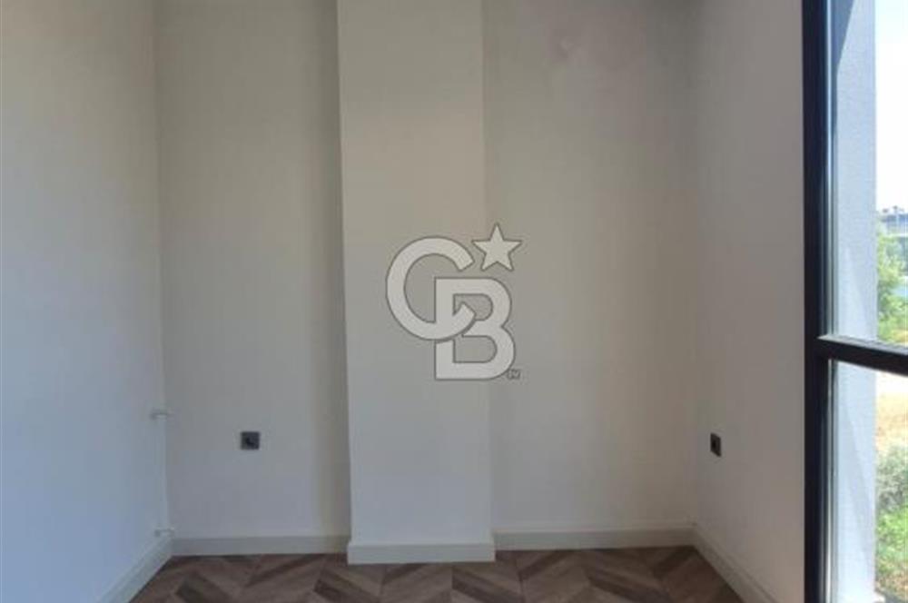 Çamlık Amfi 800 metre Sıfır Asansörlü 3+1 Dubleks Daire