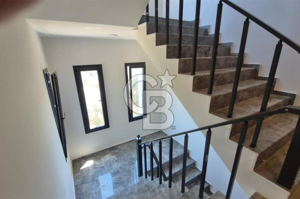 Çamlık Amfi 800 metre Sıfır Asansörlü 3+1 Dubleks Daire