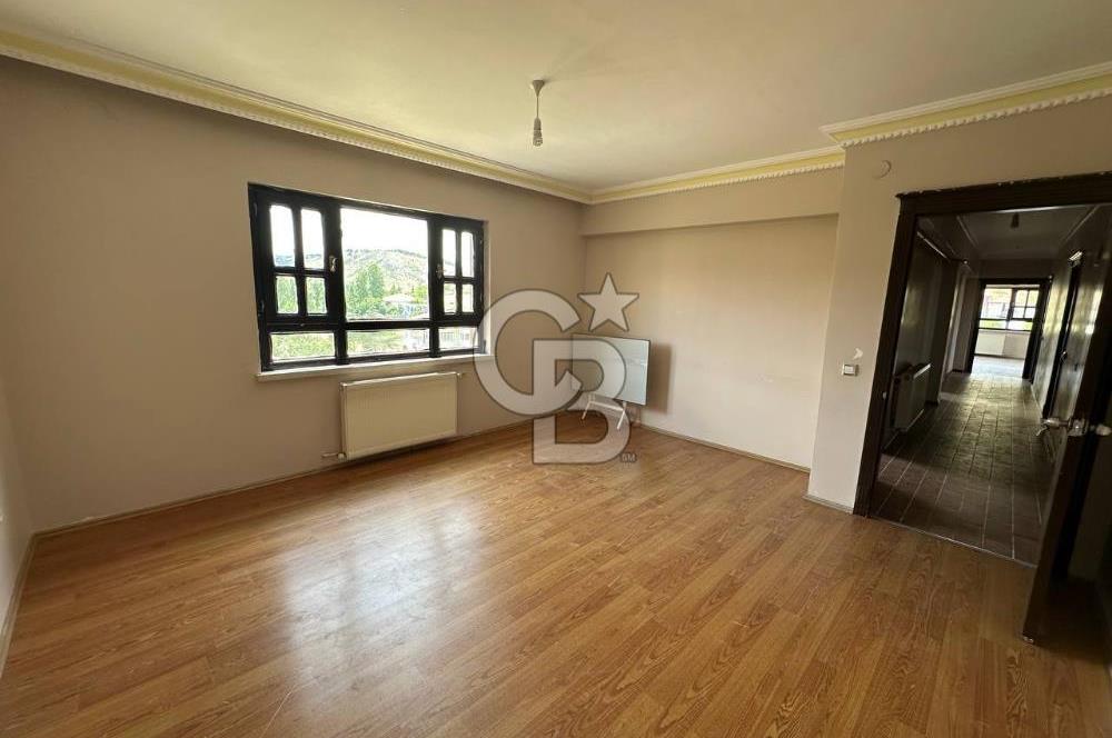 Alacaatlı Cad. 160 m², 3+1, Balkonlu, Kiralık 4.Kat (Ara Kat)