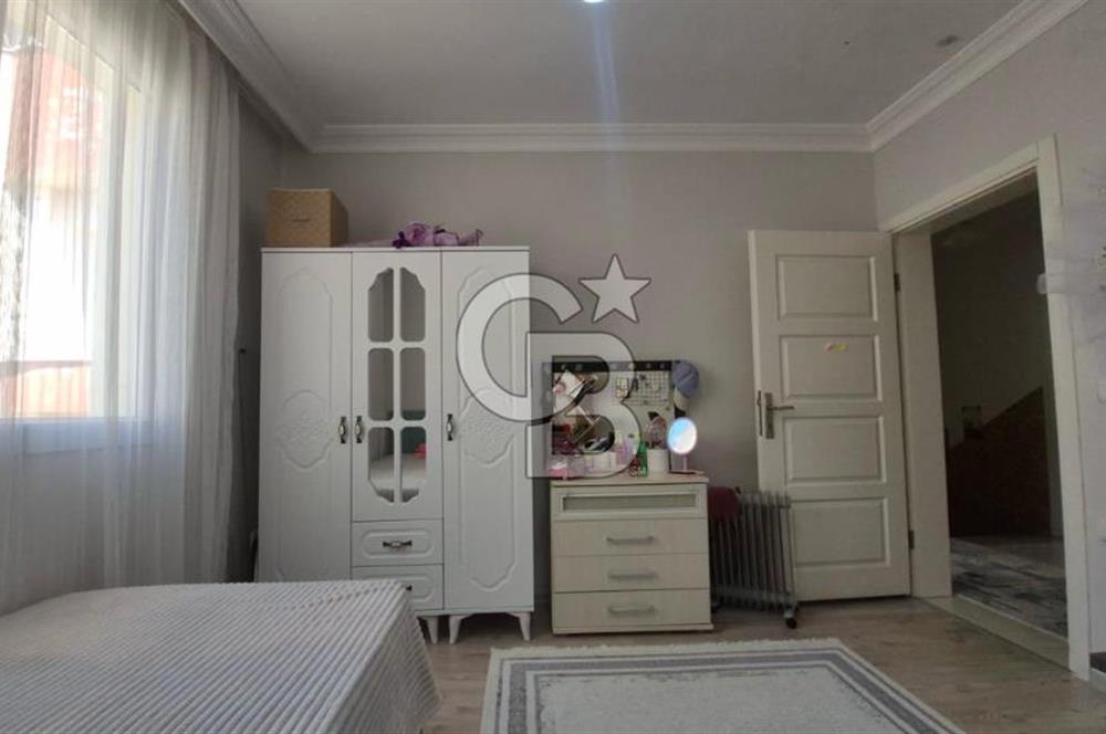 Didim Efeler'de Liman Yoluna  50 m Mesafede 4+1 Dubleks Daire