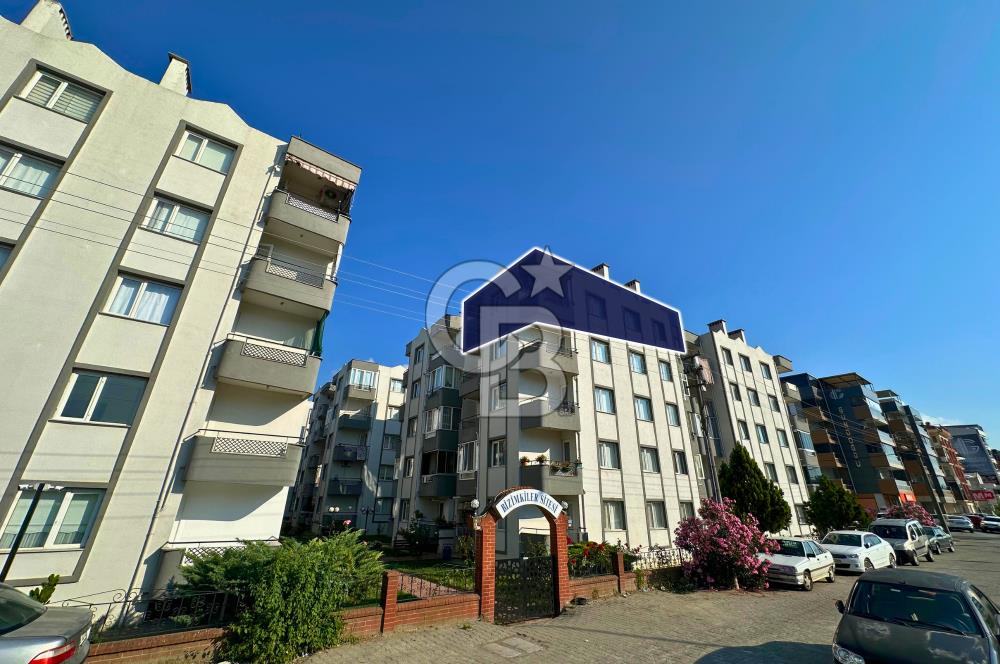 Çanakkale Lapseki Bizimkiler'de Cadde Cephe Geniş 3+1 Köşe Daire