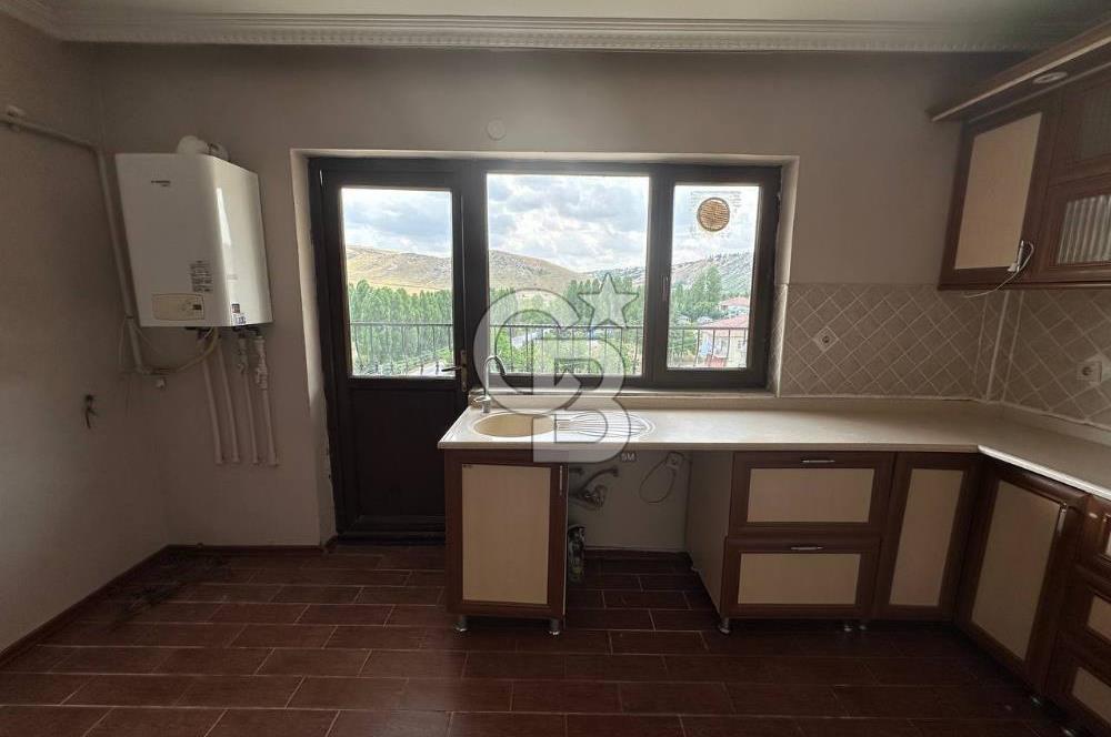 Alacaatlı Cad. 160 m², 3+1, Balkonlu, Kiralık 4.Kat (Ara Kat)