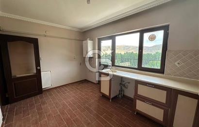 Alacaatlı Cad. 160 m², 3+1, Balkonlu, Kiralık 4.Kat (Ara Kat)