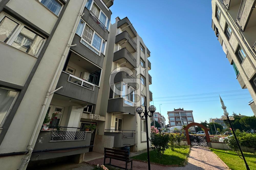 Çanakkale Lapseki Bizimkiler'de Cadde Cephe Geniş 3+1 Köşe Daire