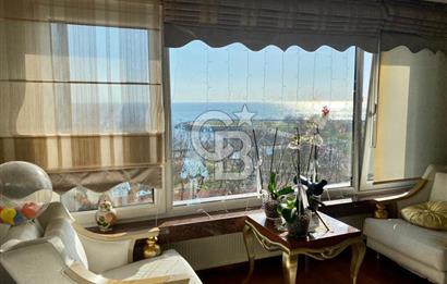 Avcılarda Deniz Manzaralı Havuzlu Geniş ve Ferah 4+1 Daire
