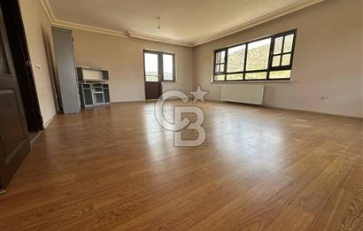 Alacaatlı Cad. 160 m², 3+1, Balkonlu, Kiralık 4.Kat (Ara Kat)