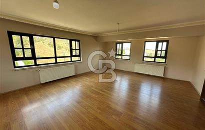 Alacaatlı Cad. 160 m², 3+1, Balkonlu, Kiralık 4.Kat (Ara Kat)