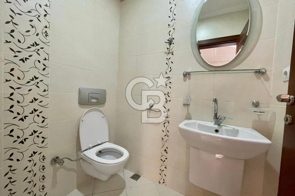 Avcılarda Deniz Manzaralı Havuzlu Geniş ve Ferah 4+1 Daire