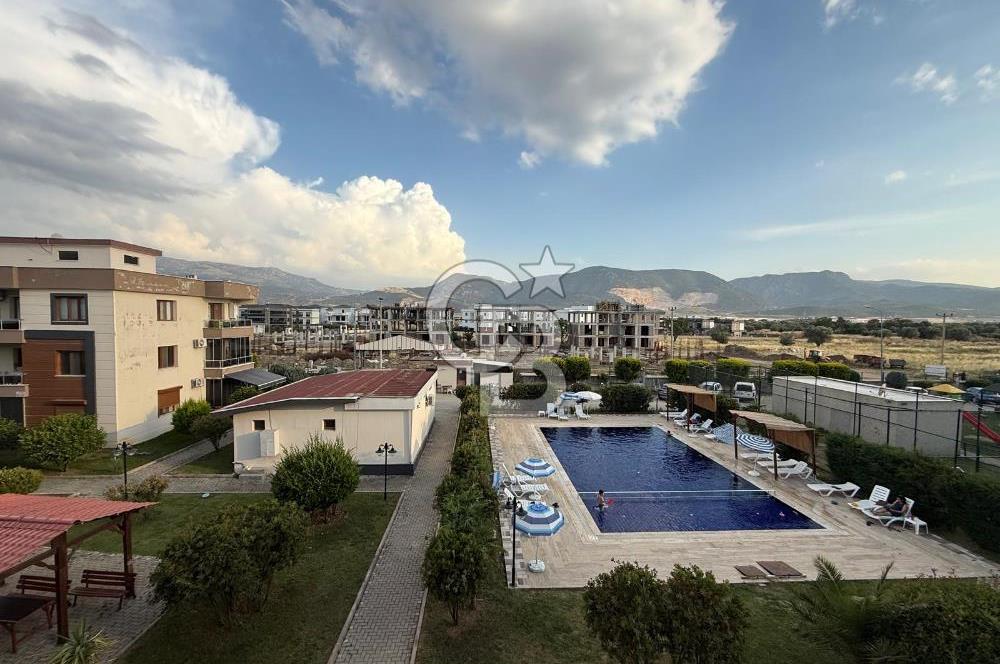 Karaali Villalar Bölgesinde Havuz Cepheli 1+1 Satılık Daire