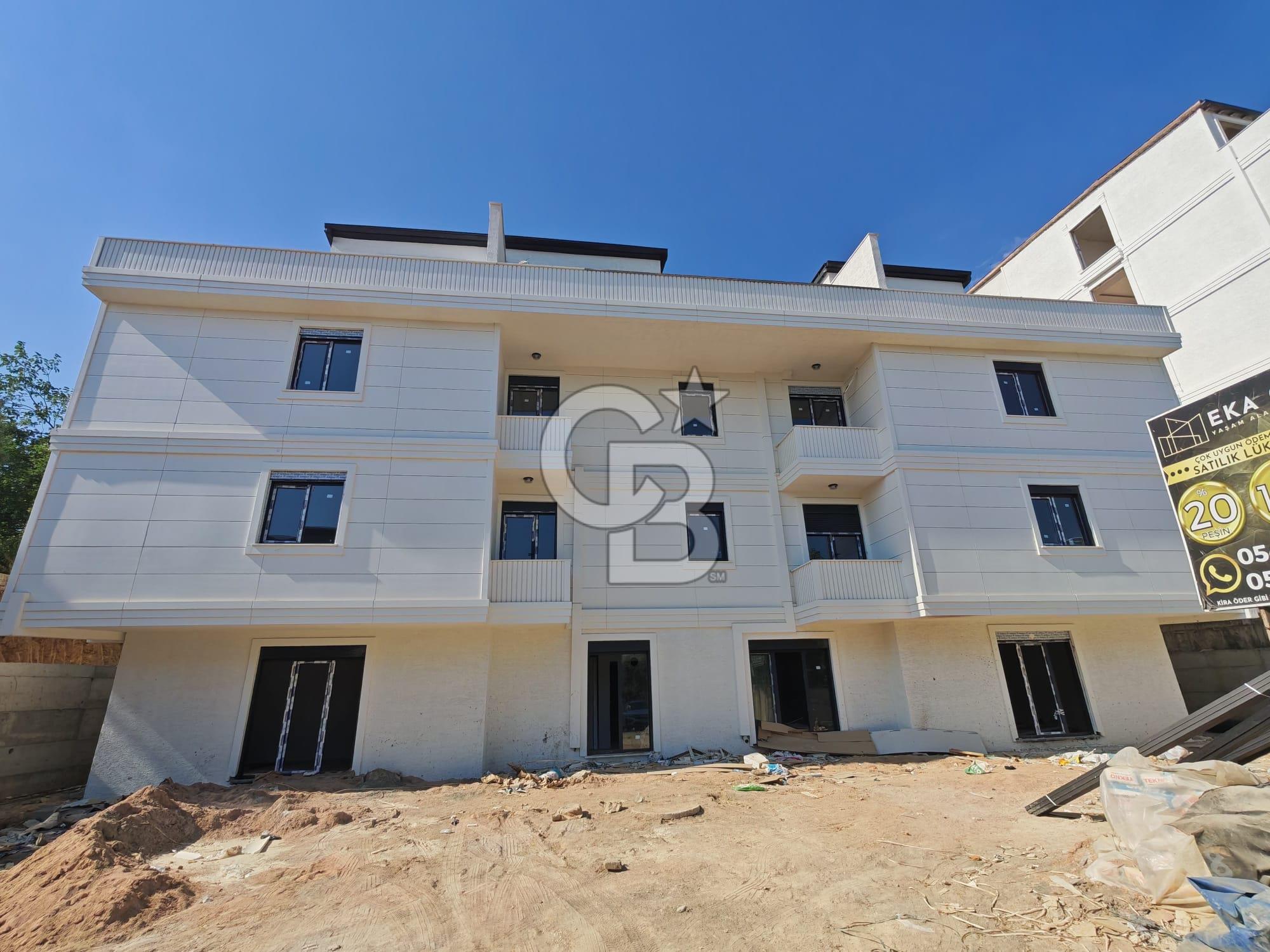 DARICA CAMİ MAH 3+1 BOŞ DUBLEKS DENİZ MANZARALI EBEVEYN BANYOLU