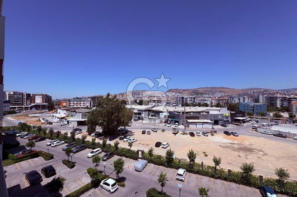 Ataşehir Modern Sitesinde Eşyalı Açık Mutfak 2+1