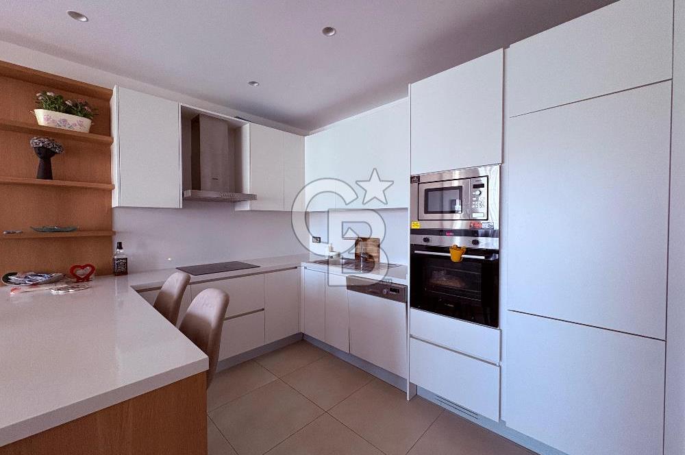 Ataşehir Modern Sitesinde Eşyalı Açık Mutfak 2+1