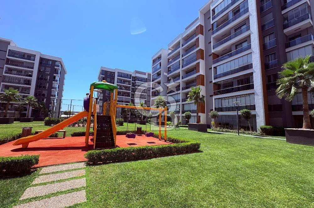 Ataşehir Modern Sitesinde Eşyalı Açık Mutfak 2+1