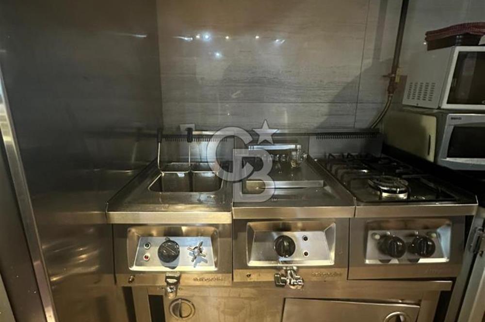 AVM'de Cadde Üzeri 400 m2 Hazır Kafe & Restoran - Devren Kiralık