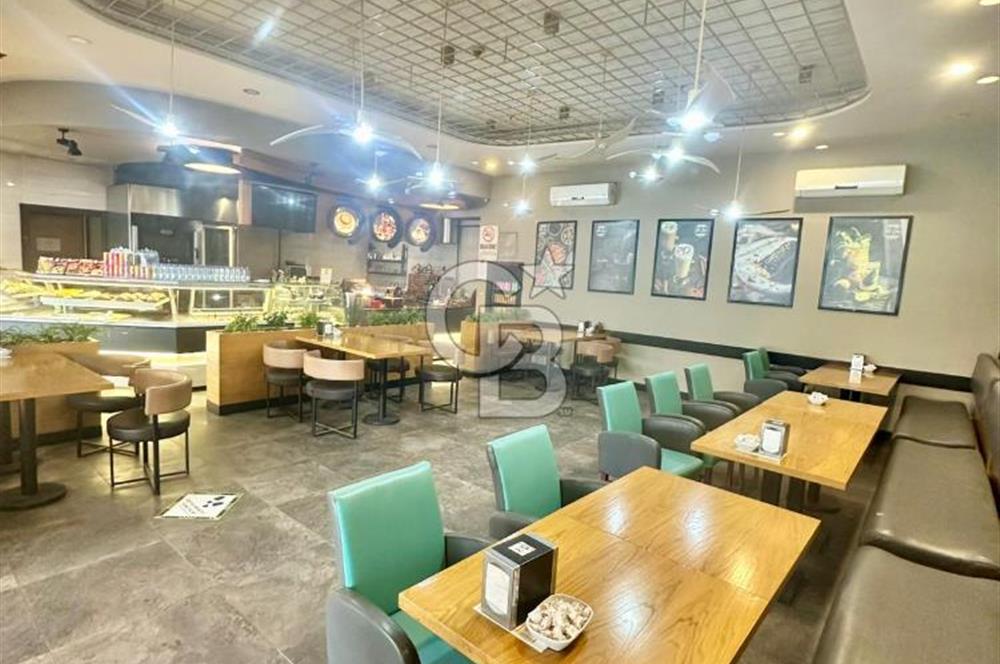 AVM'de Cadde Üzeri 400 m2 Hazır Kafe & Restoran - Devren Kiralık