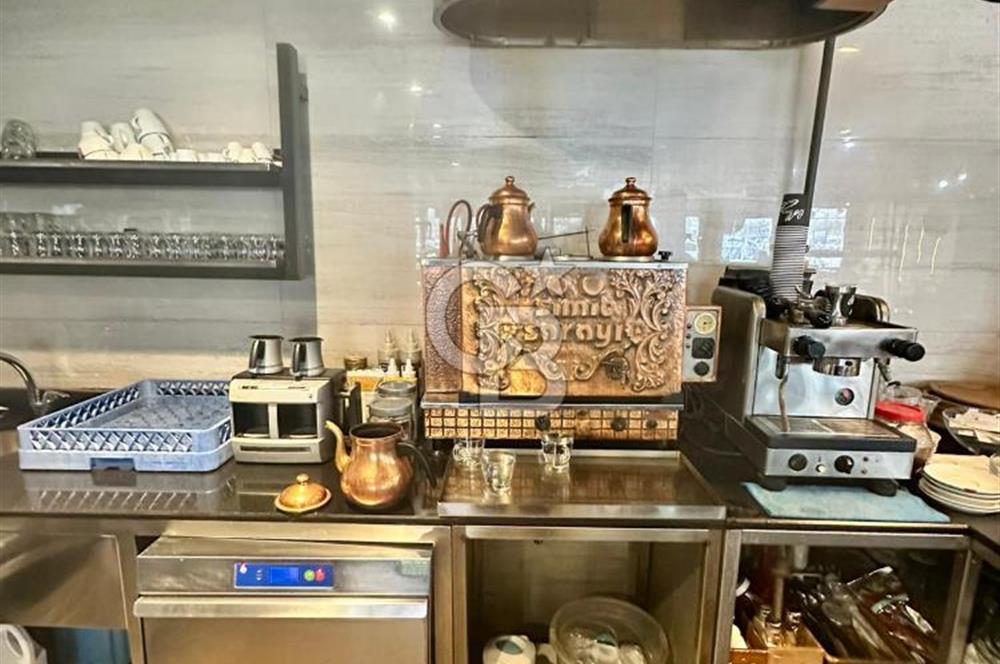 AVM'de Cadde Üzeri 400 m2 Hazır Kafe & Restoran - Devren Kiralık