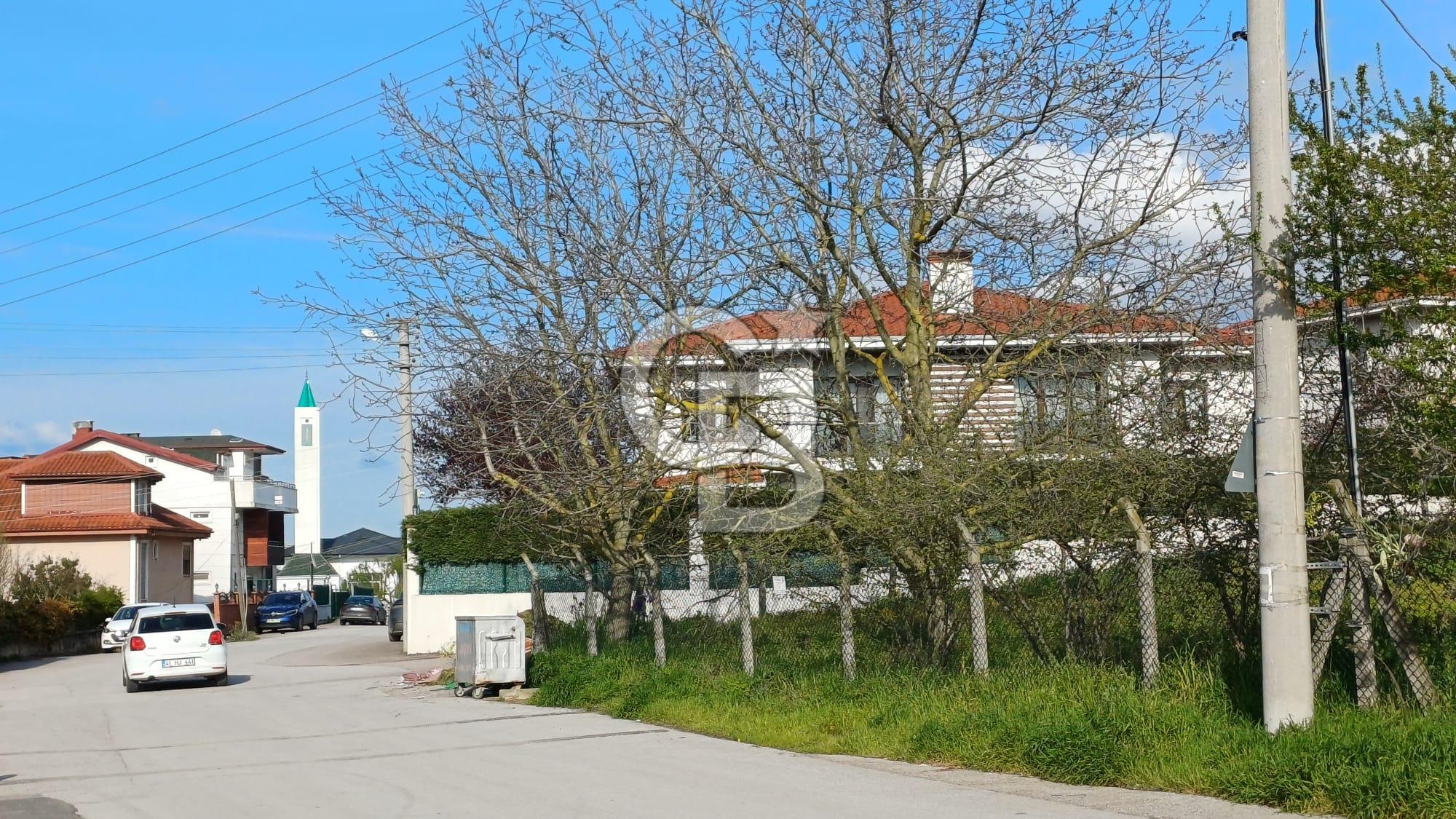 CB AKADEMİ Kabaoğlunda Deniz Manzaralı Köşe Parsel Villa İmarlı