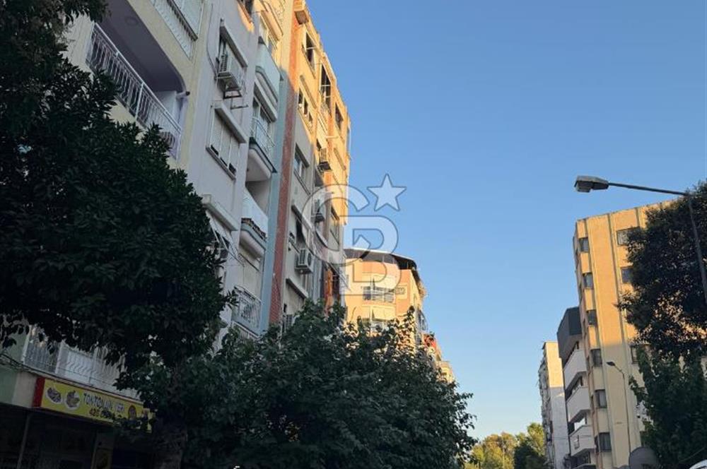 📍 İzmir’in Kalbi Alsancak Kahramanlar'da Ferah 3+1 Daire!