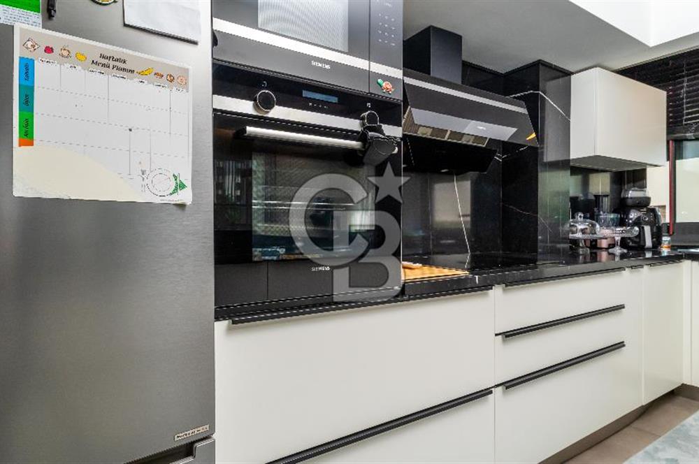 Prestijin Adresi Gül Sokak' ta Özel Tasarım 3+1 Satılık Daire
