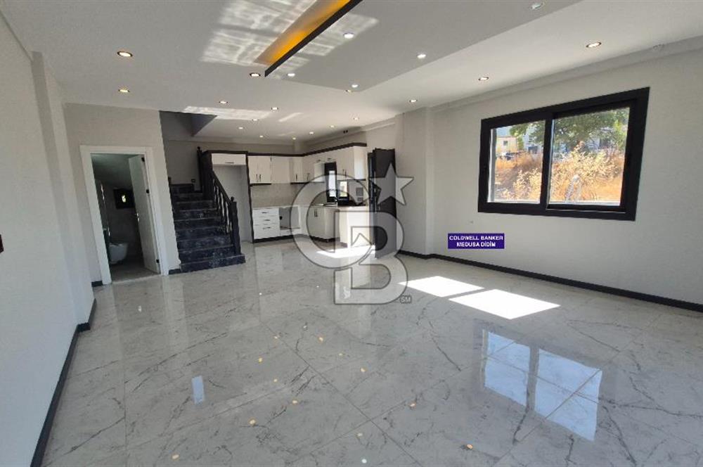 Özel Havuzlu otoparklı Sıfır Satılık 3+1 VİLLA