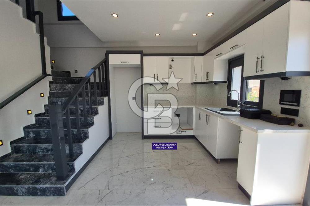 Özel Havuzlu otoparklı Sıfır Satılık 3+1 VİLLA