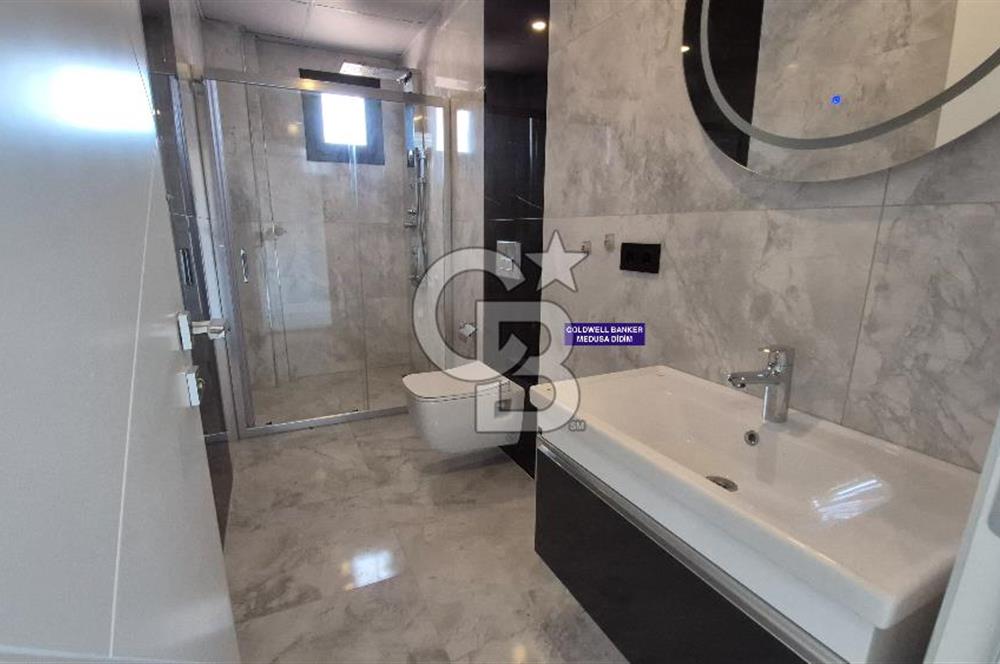 Özel Havuzlu otoparklı Sıfır Satılık 3+1 VİLLA