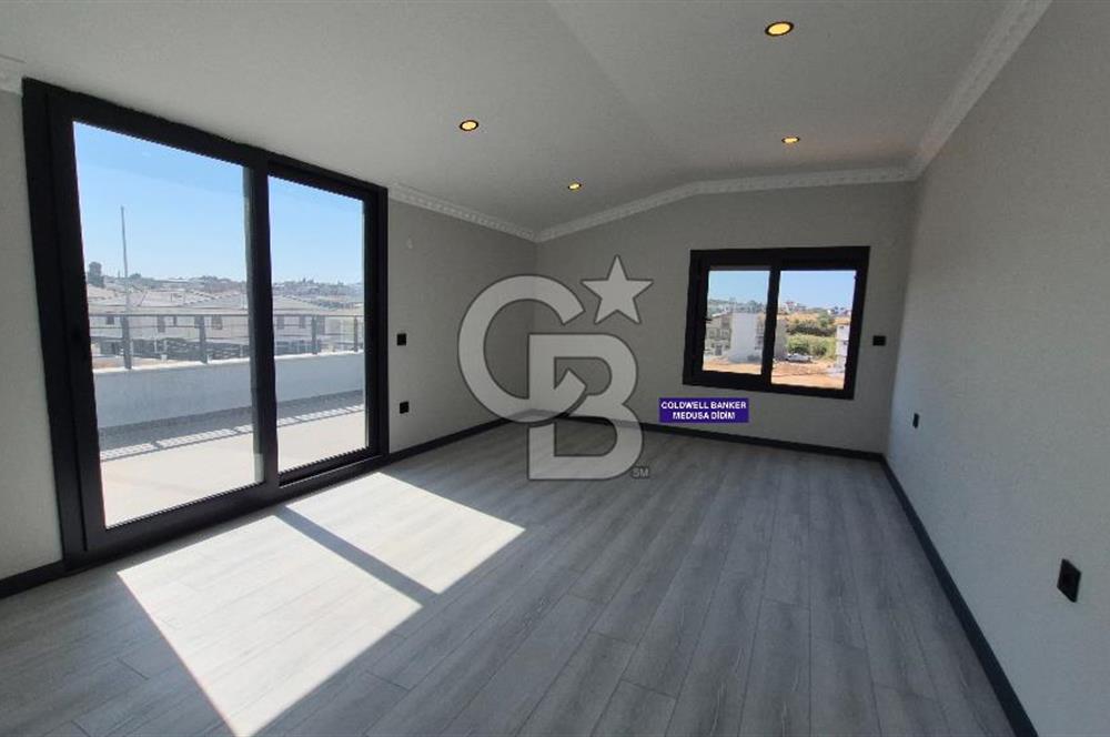 Özel Havuzlu otoparklı Sıfır Satılık 3+1 VİLLA