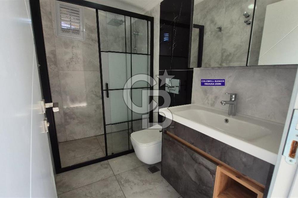 Özel Havuzlu otoparklı Sıfır Satılık 3+1 VİLLA