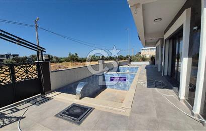 Özel Havuzlu otoparklı Sıfır Satılık 3+1 VİLLA