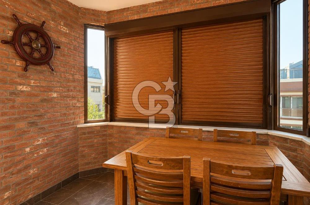 ACIBADEM'DE 5+2 DUBLEKS | 240 m² NET | 2 BAĞIMSIZ DAİRE