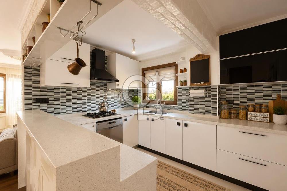 ACIBADEM'DE 5+2 DUBLEKS | 240 m² NET | 2 BAĞIMSIZ DAİRE