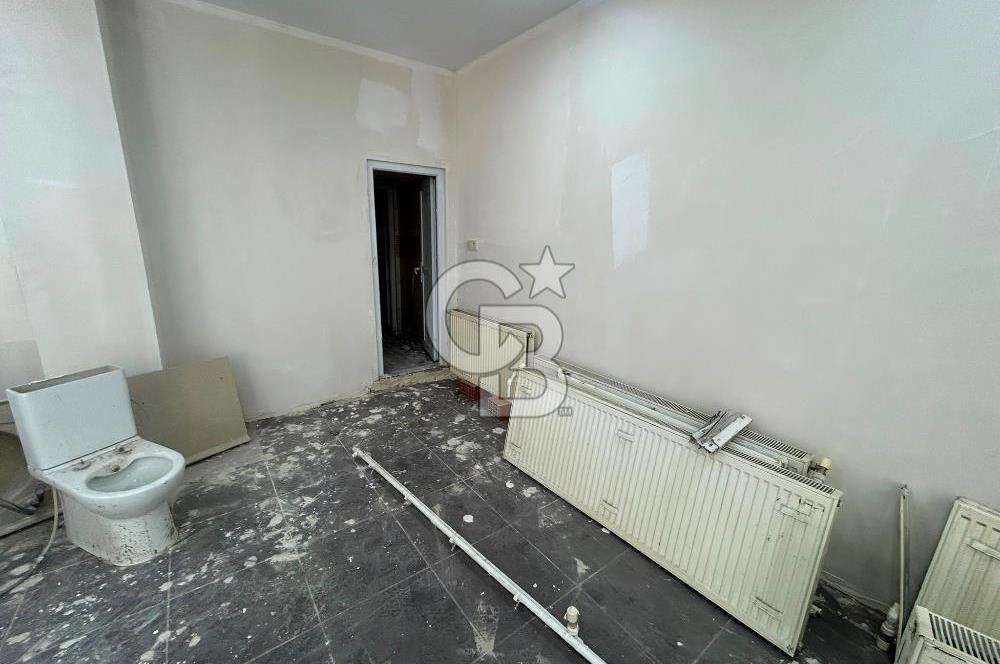 TUZLA AYDINTEPEDE İŞLEK CADDE ÜZERİNDE 90 m² NET KİRALIK DÜKKAN