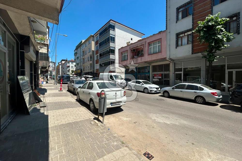 TUZLA AYDINTEPEDE İŞLEK CADDE ÜZERİNDE 90 m² NET KİRALIK DÜKKAN