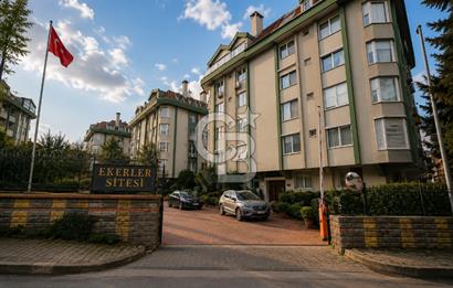 ORTAKÖY EKERLER SİTESİNDE 6+1 VİLLA TADINDA KİRALIK DAİRE