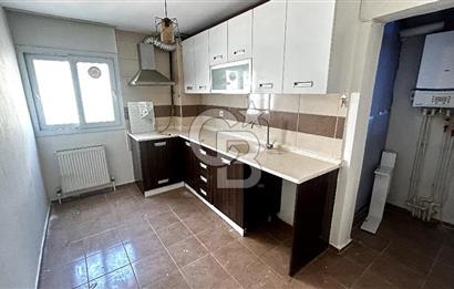 Çiğli İzkent'te Arakat Deniz Manzaralı Kiralık 3+1 Daire