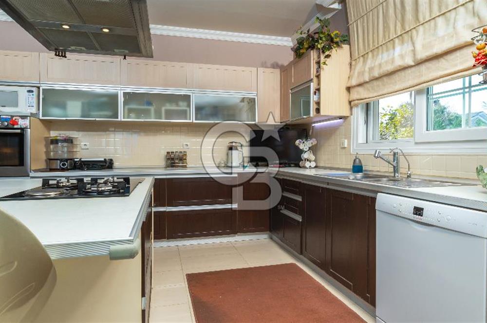 Yamaç Evler Sitesi’nde Satılık 4+1 Villa