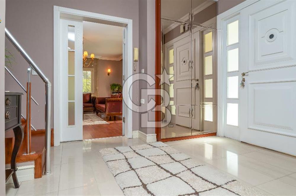 Yamaç Evler Sitesi’nde Satılık 4+1 Villa