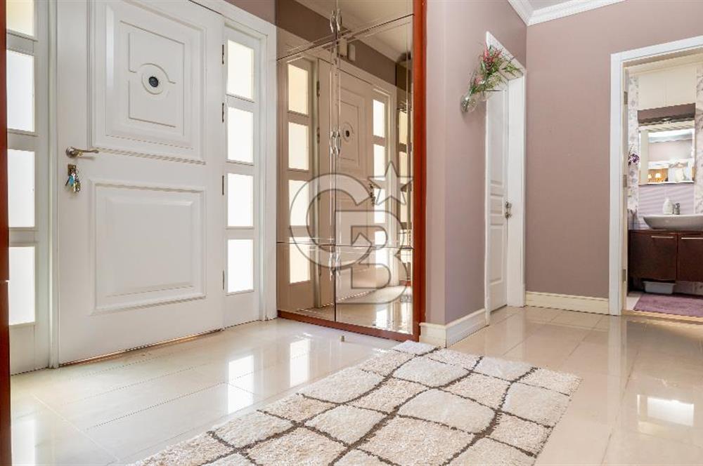 Yamaç Evler Sitesi’nde Satılık 4+1 Villa