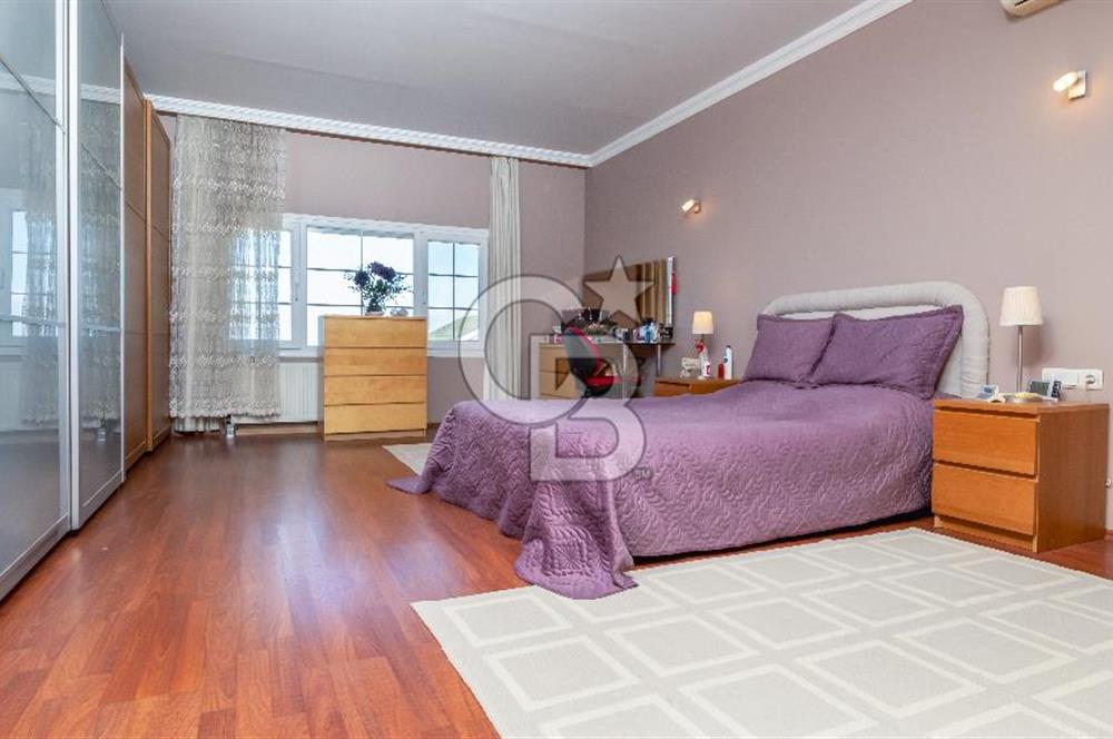 Yamaç Evler Sitesi’nde Satılık 4+1 Villa