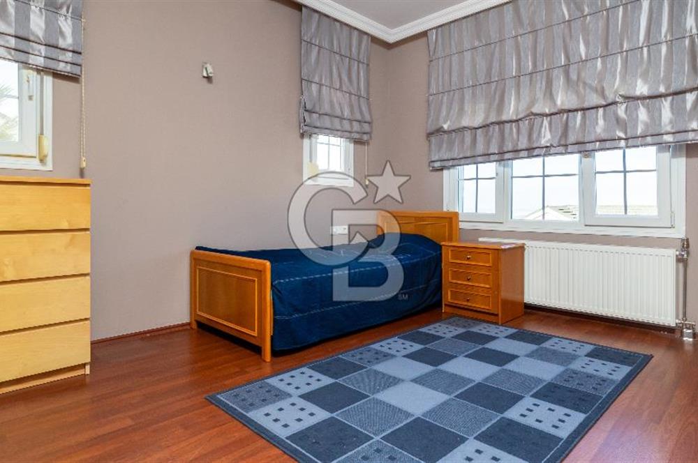 Yamaç Evler Sitesi’nde Satılık 4+1 Villa