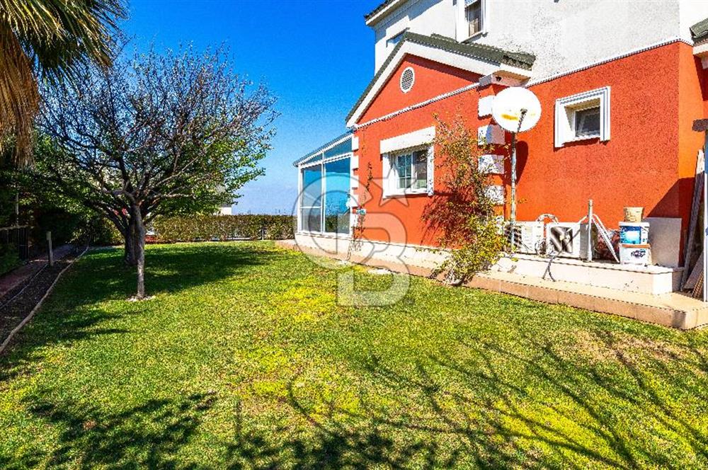 Yamaç Evler Sitesi’nde Satılık 4+1 Villa