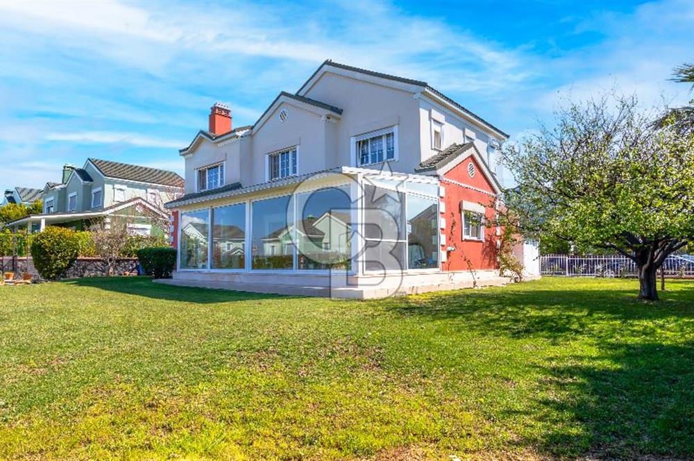 Yamaç Evler Sitesi’nde Satılık 4+1 Villa