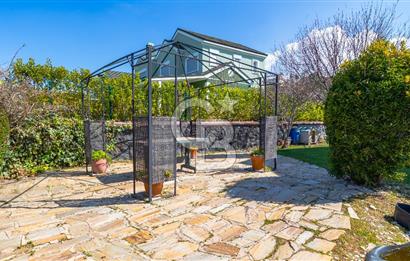 Yamaç Evler Sitesi’nde Satılık 4+1 Villa